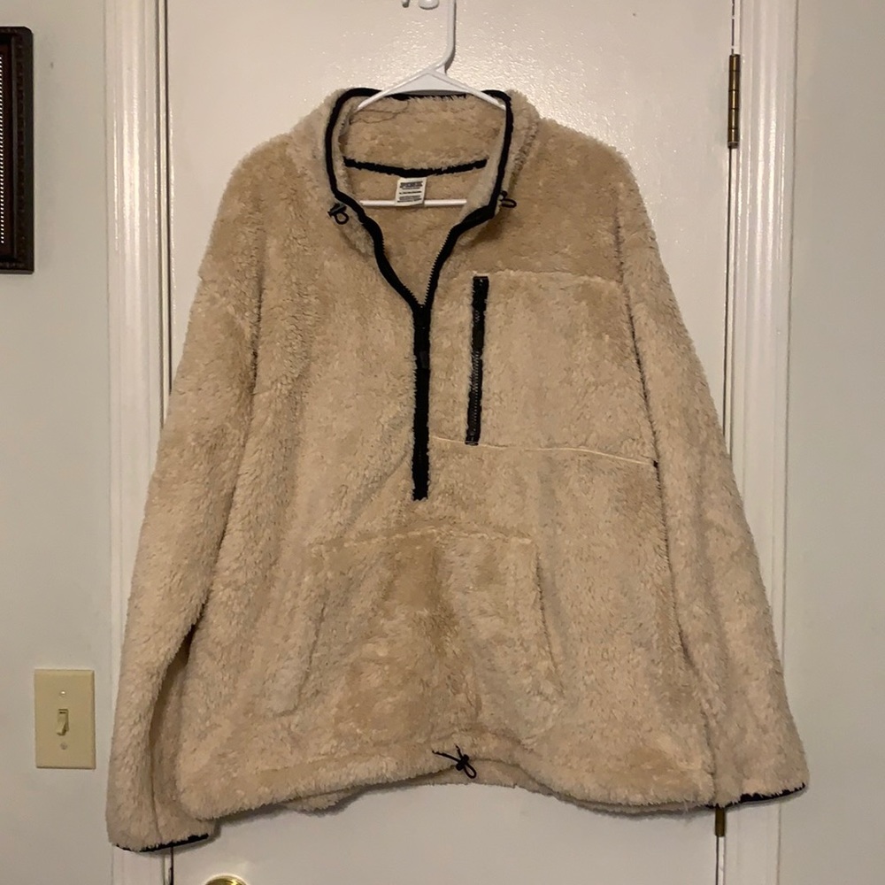 VS PINK Sherpa